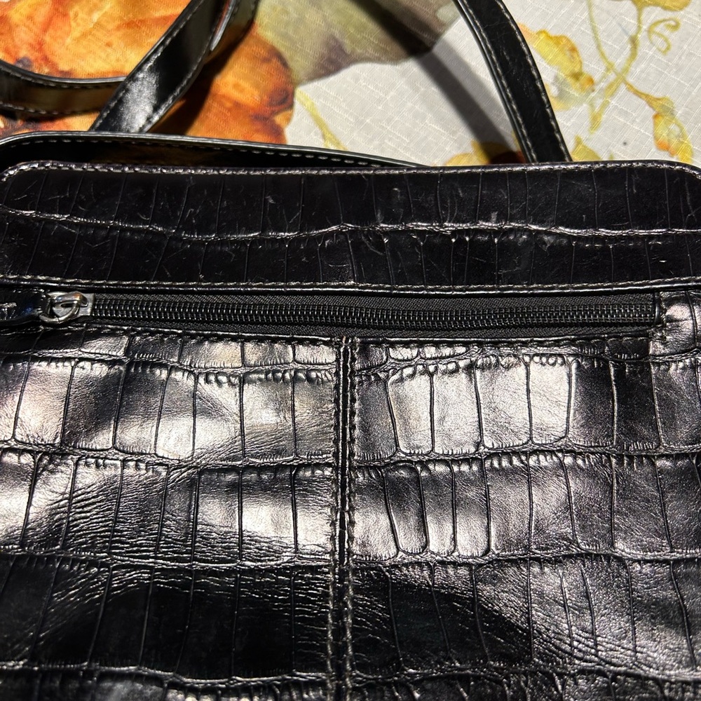 Purse - Picture 3 of 10